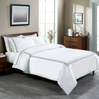 Luxury 1200 Thread Count Cotton Geometric Scroll Embroidered 3 Piece Duvet Cover Set By Blue Nile Mills - Image 4