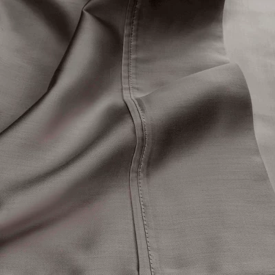 Luxury 700 Thread Count Solid Set Of 2 Premium Cotton Pillowcase Set, By Blue Nile Mills - Image 2