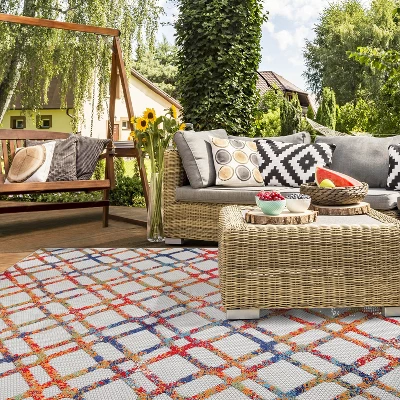 Modern Diamond Lattice Indoor Outdoor Area Rug By Blue Nile Mills - Image 6